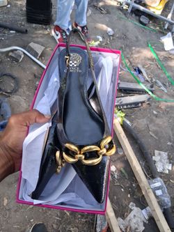 Vince camuto