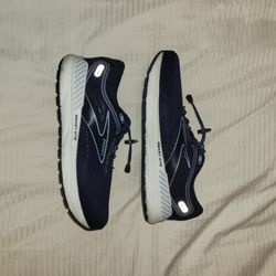 Brooks Beast GTS 23 & Beast 20