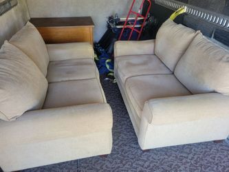 Two Loveseats In Good condition