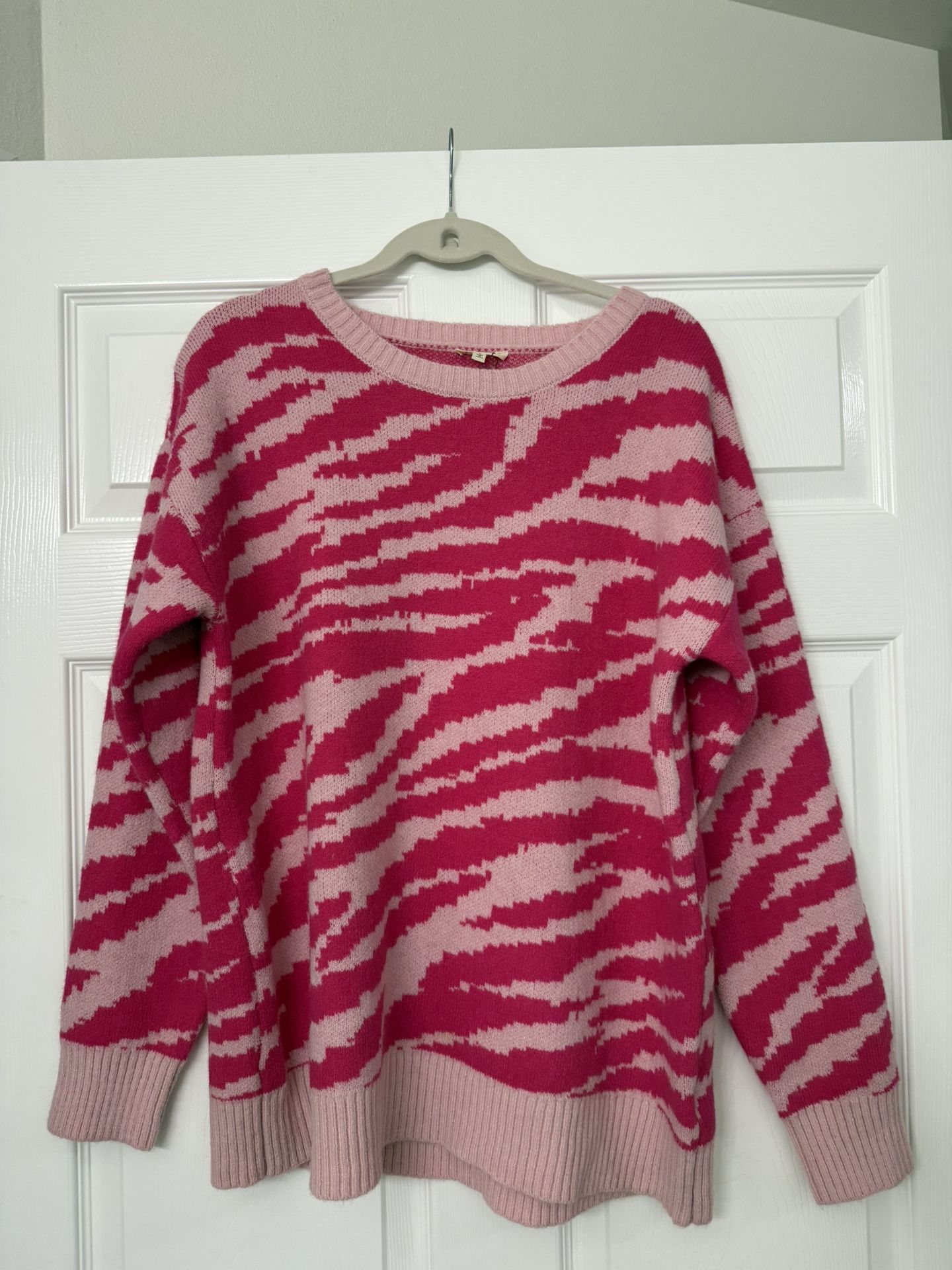 Pink Zebra Sweater Size Large With Tags 