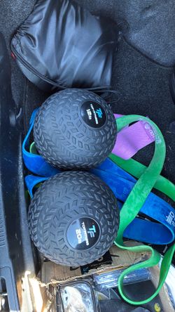 12 and 20 lb slam balls