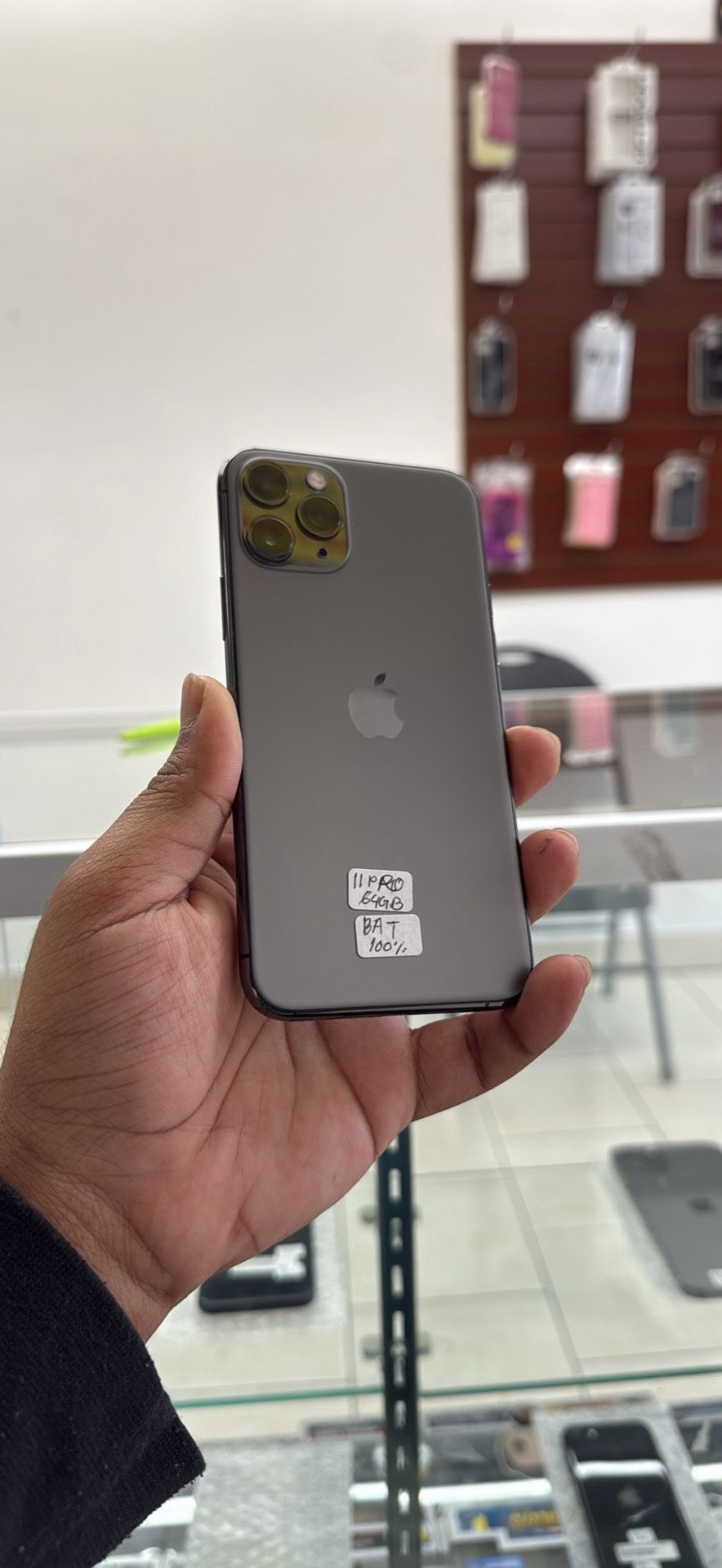 iPhone 11 Pro 64gb Unlocked (STORE)