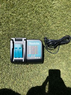 Makita 18V Charger
