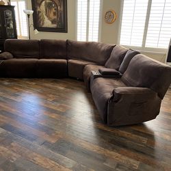 Sofa with 3 recliners