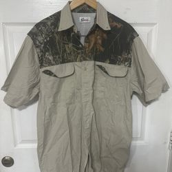 Legendary Whitetails Original Deer Gear Beige/ Camo Button Up Shirt Mens Size Medium 