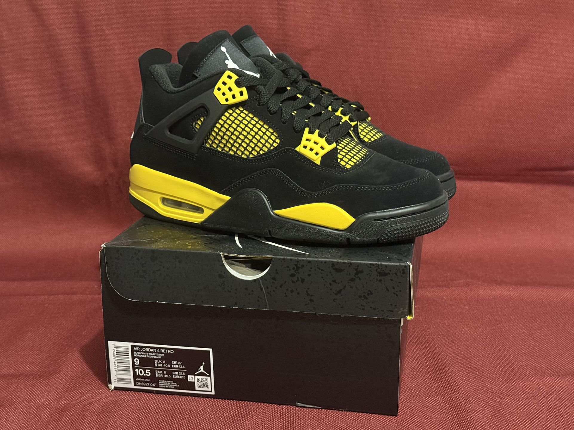 Size 9 — Air Jordan 4 Retro Thunder 2023 (Brand New)