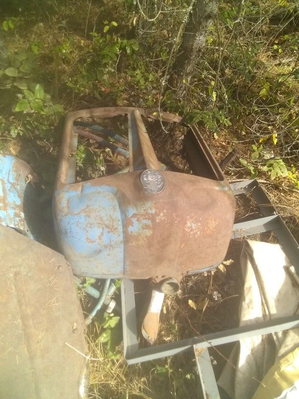 Diesel Ford Tractor Hood &