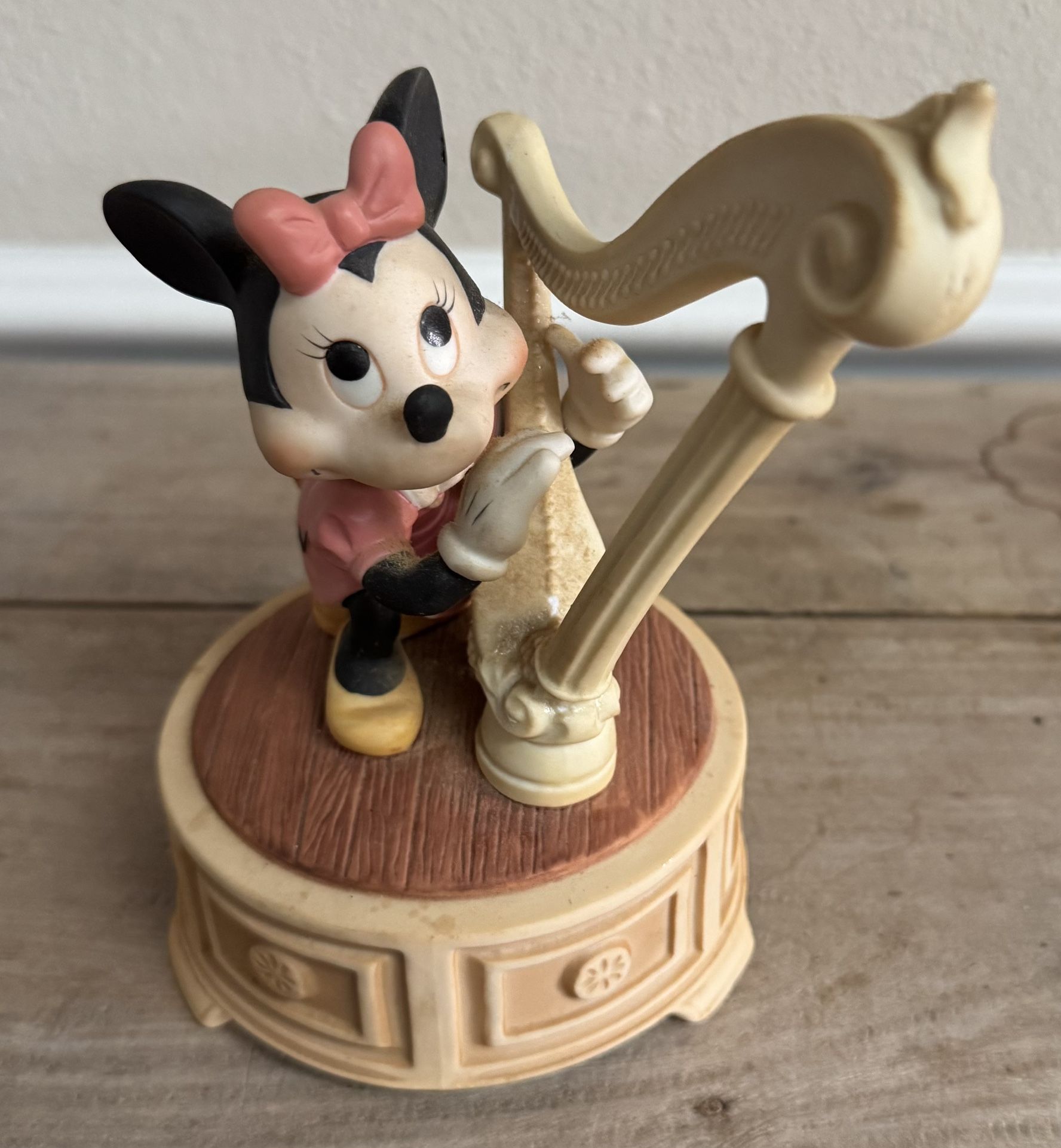 Disney Minnie Mouse Musical Figurine harp was repaired Just $15 xox