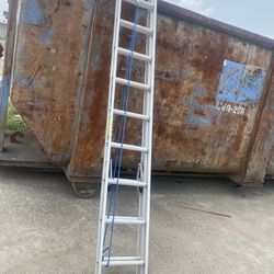 Aluminum Ladder 20’ Louisville Like New