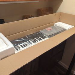 Electronic Piano Keyboard 