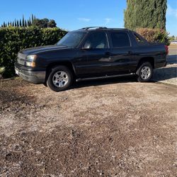 2005 Chevy Avalanche