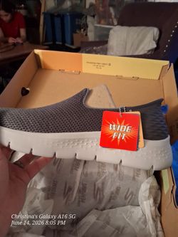Skechers Hands free slip-on