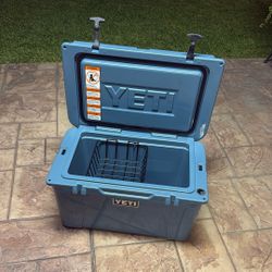 Yeti Tundra 45 Cooler