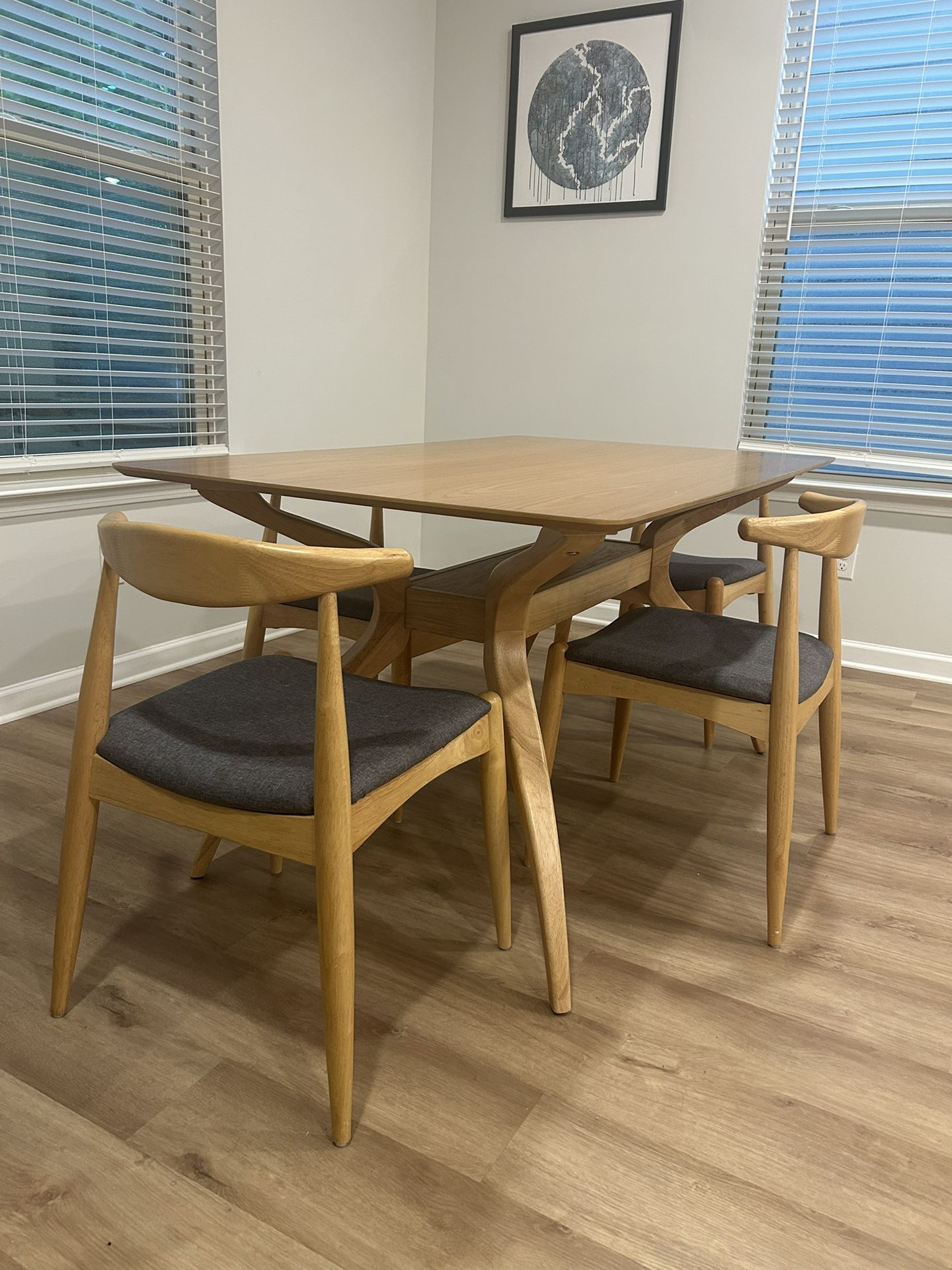 Dining Room Table And Chairs