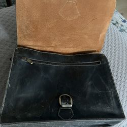 Vintage Leather Messenger Bag 💼 