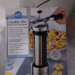 Wilton Cookie Pro Stainless Steel Aluminum Manual Press 10 Shape 2104-4002