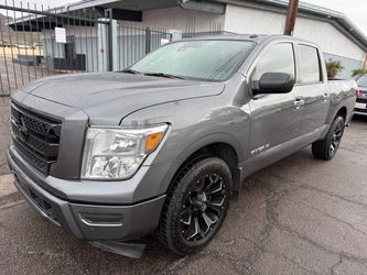 2021 Nissan TITAN