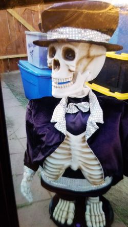 Halloween skeleton