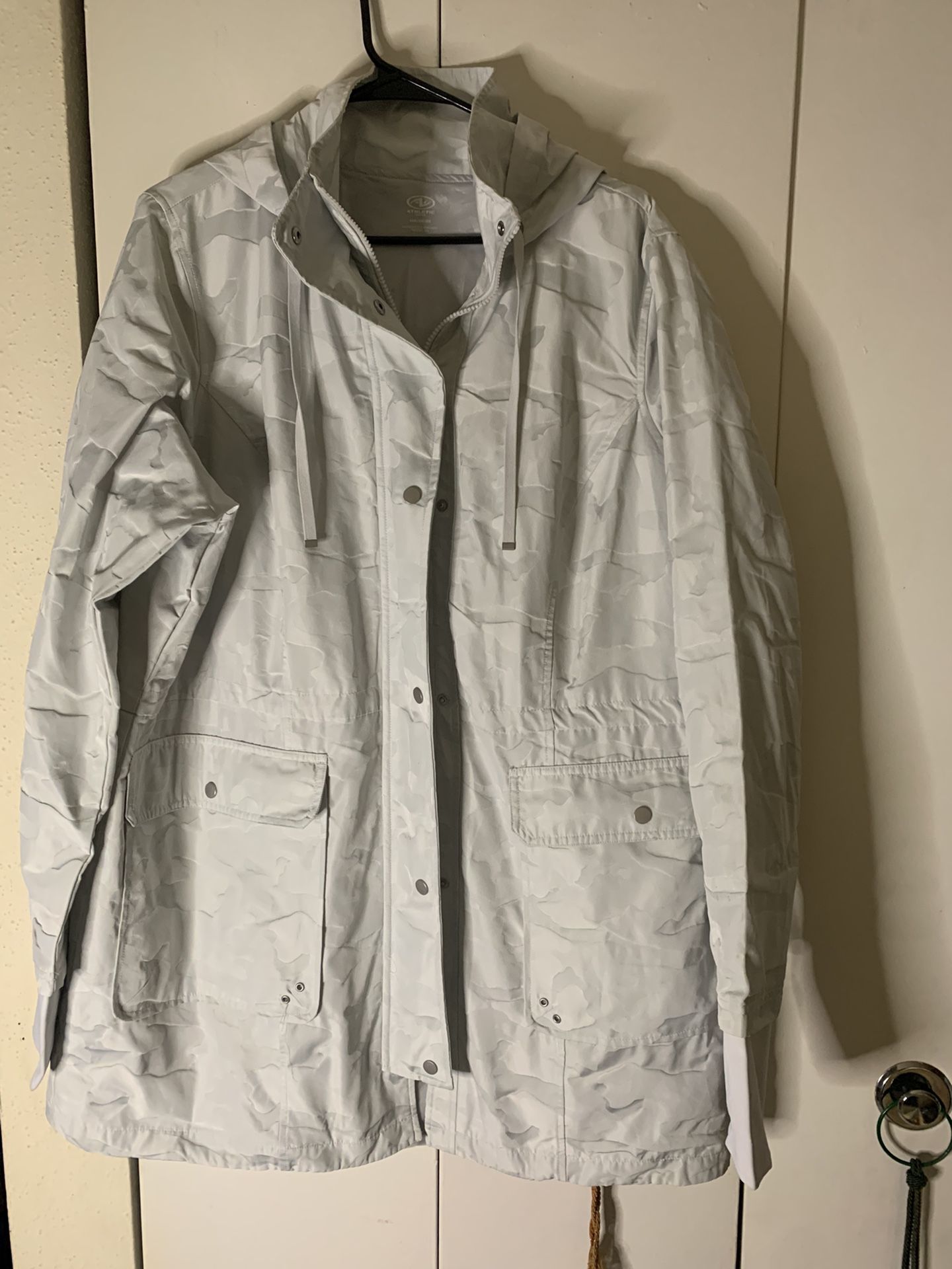 Athletic rain jacket Size  XXXL 3X (22)