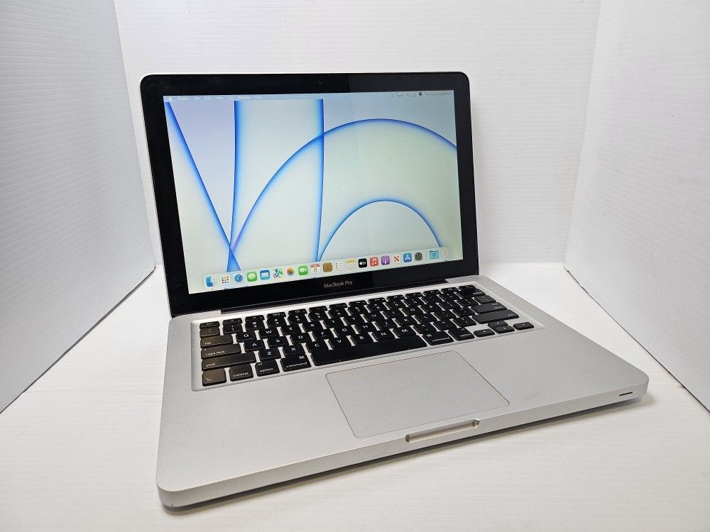 Apple MacBook Pro 13.3" Laptop