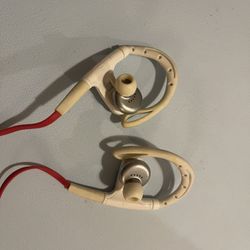 Power Beats Earphone White