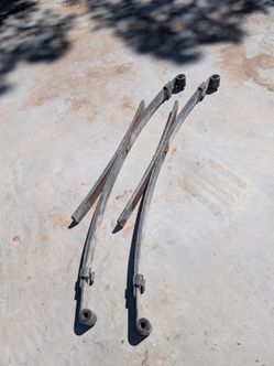 Muelles- leaf springs for Toyota Tacoma sr5 extra cab $100