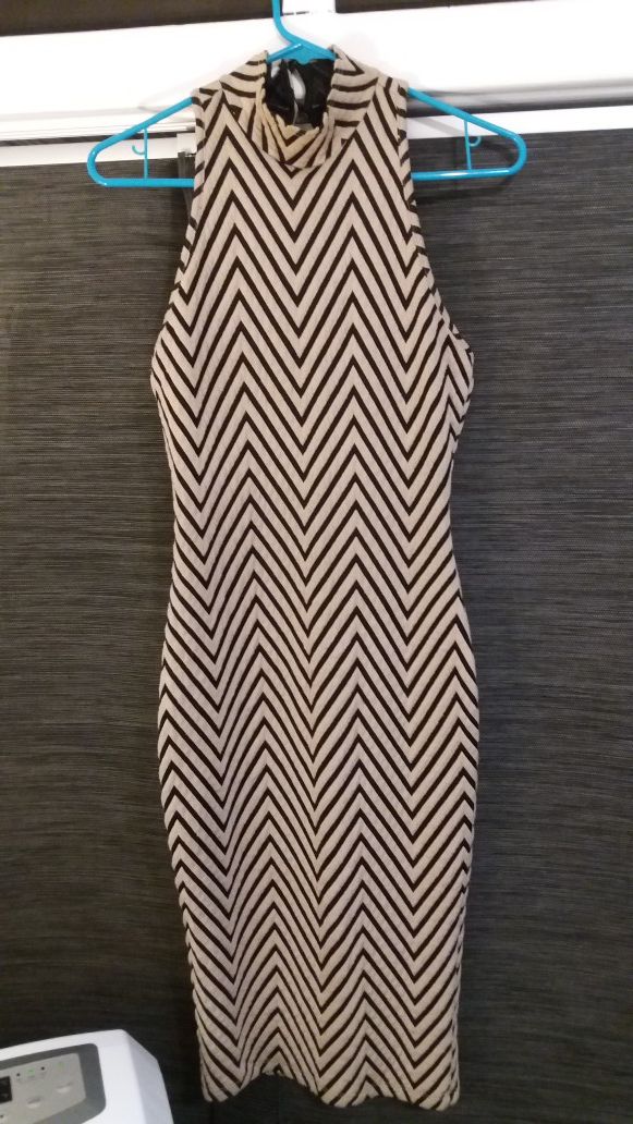 Lovely day size small black and beige sexy dress