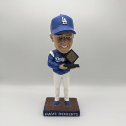 2017 Dave Roberts Dodgers Bobblehead (7.25″) – With Box