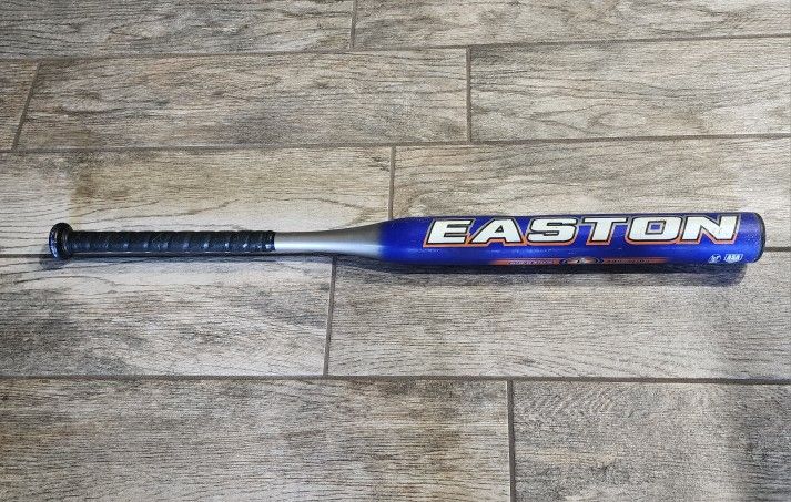 Easton Cyclone Fastpitch softball bat 32" 23oz -9