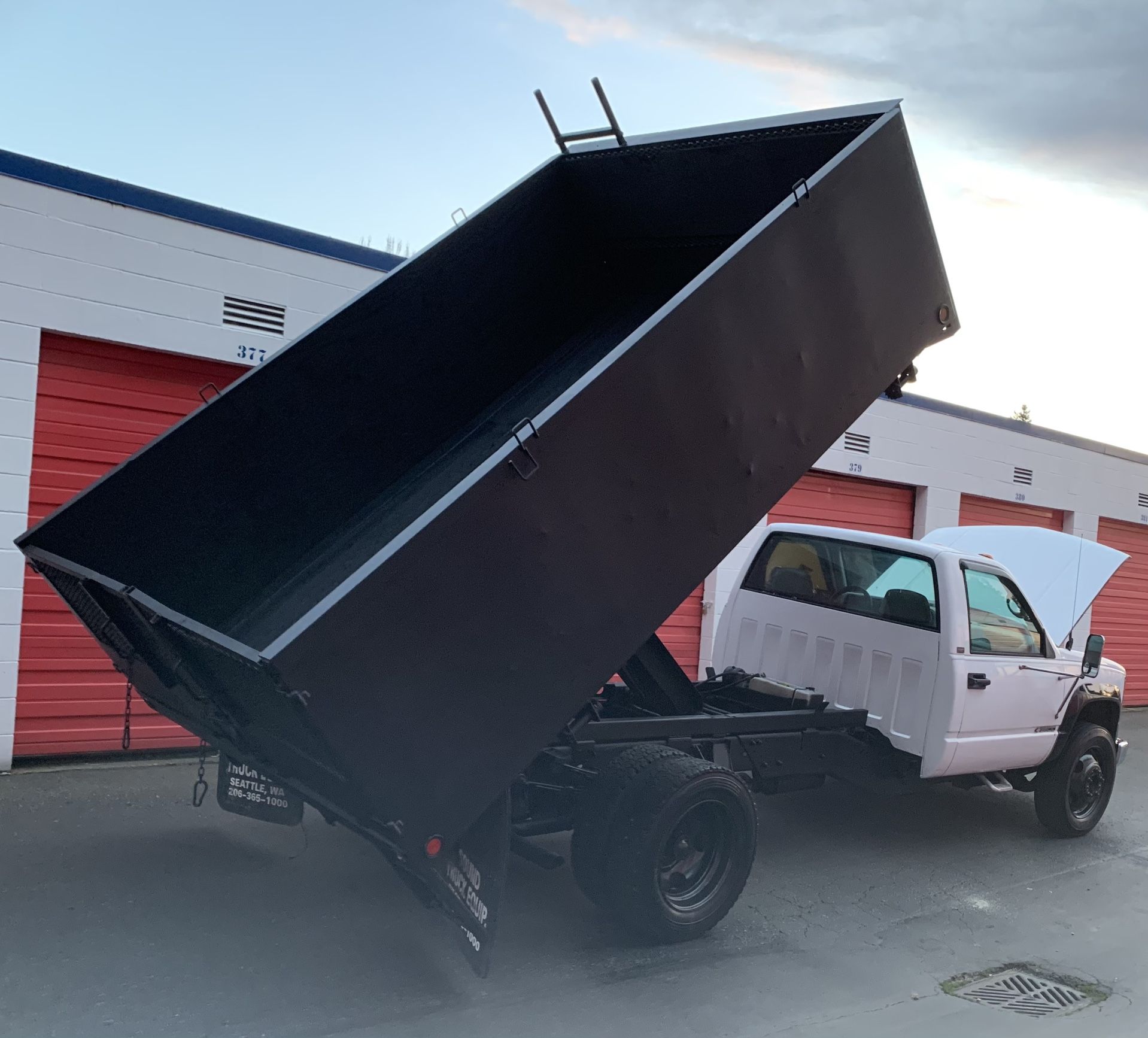 CHEVY 3500  Dump Truck Commercial 