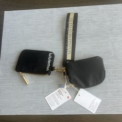 Lululemon  Dual Pouch Wristlet