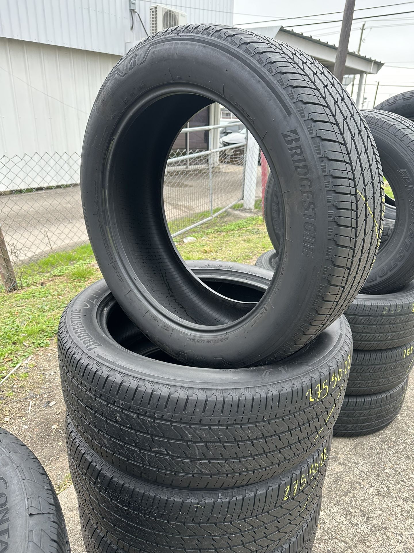 275-50-22 Set Of 4 Bridgestone