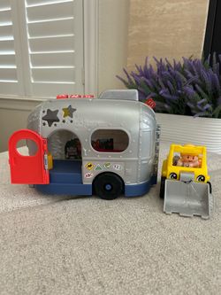 Fisher-Price Little People Light Up Learning Camper and Bulldozer