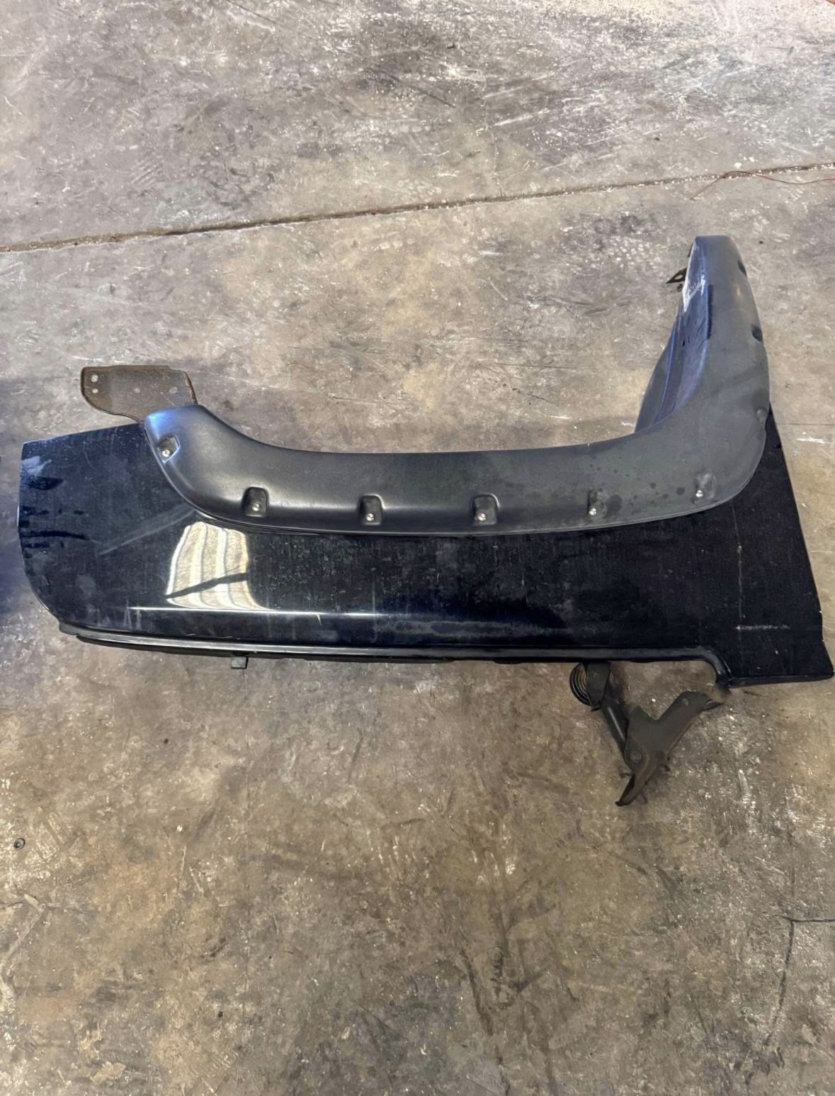 2003-2007 chevy silverado 1(contact info removed) 3500 cateye front fenders