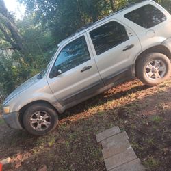 2005 Ford Escape