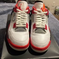 Air Jordan 4 Retro “Fire Red” (2020)
