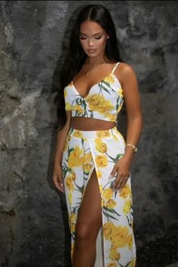 Fashion Nova Floral Daydream Top - Size XL