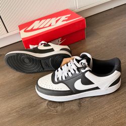 Men's Nike Size 7 ( Brand New )