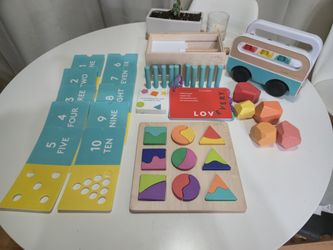 LOVEVERY The Free Spirit Play Kit for 34, 35, 36 Month Old Baby Toddler Toy Kit