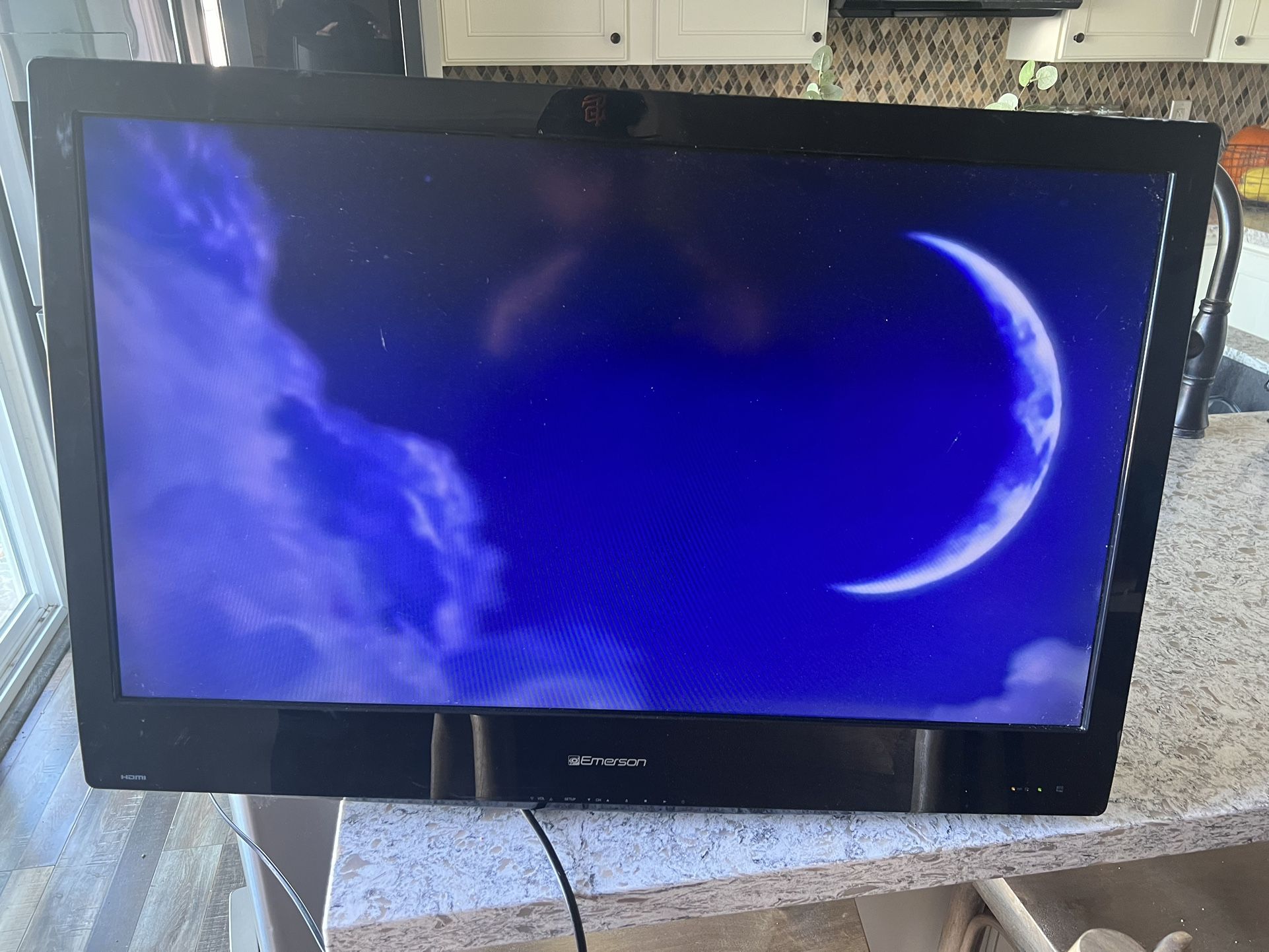 Emerson Tv With A Built In DVD Player