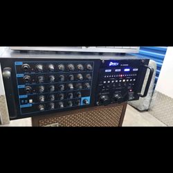 Karaoke Amplifier  Works Perfectly 