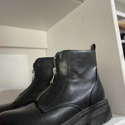 Boots With Zipper