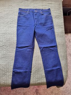 Levi/Wrangler Jeans