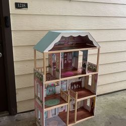 Barbie Doll House 