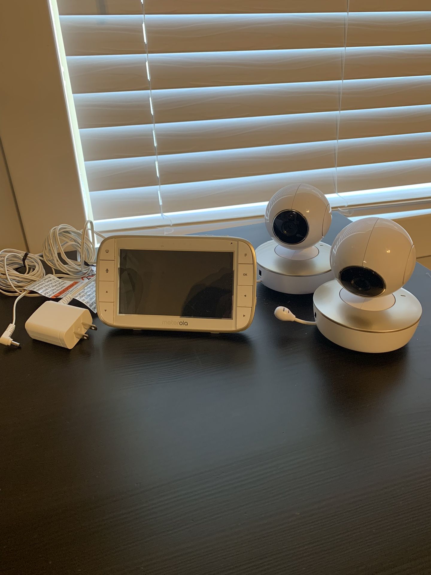 Baby Monitor - Motorola Dual Camera