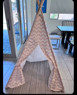 Kids pink teepee/tent for sale
