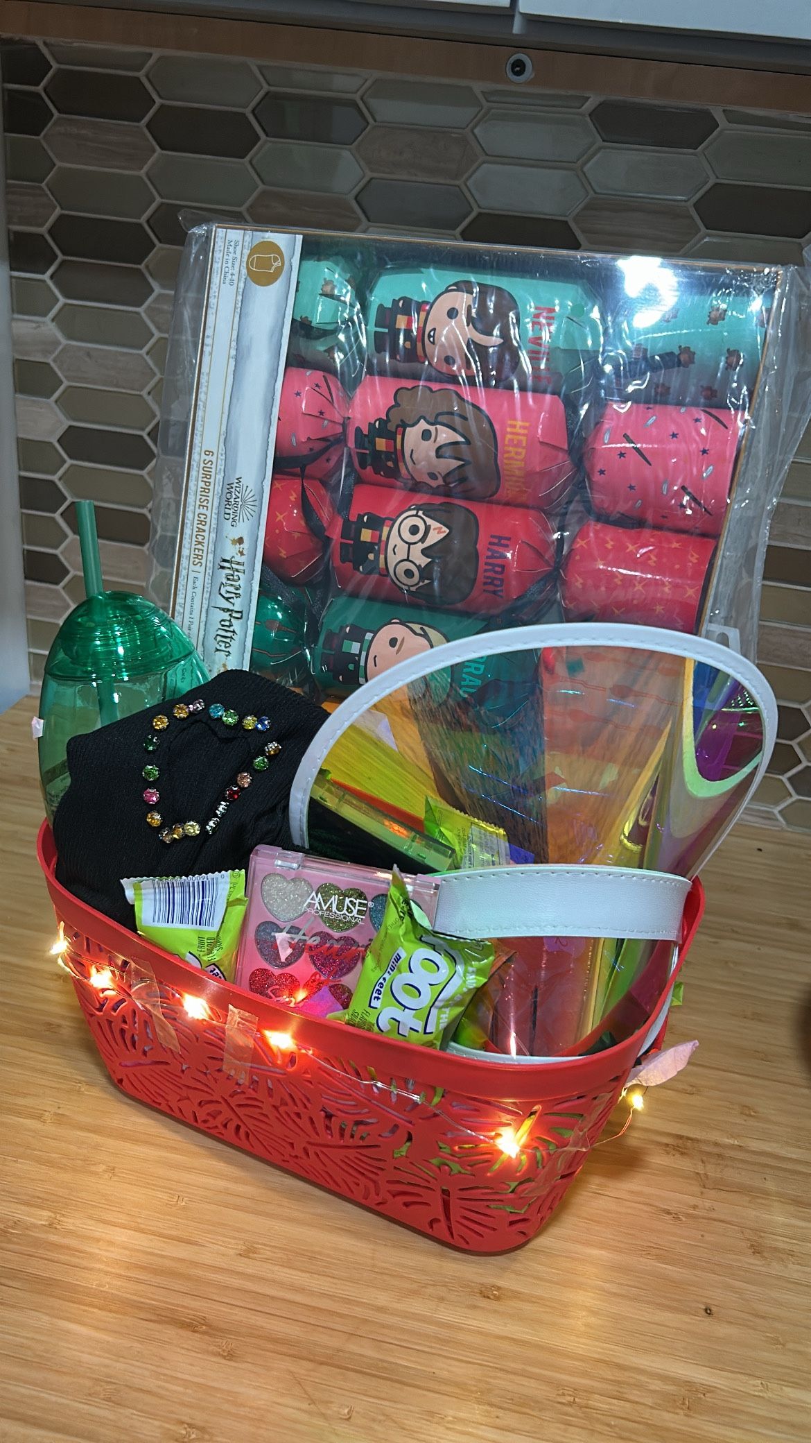 Teen girl Basket