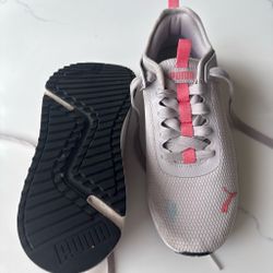 Shoes puma size 10