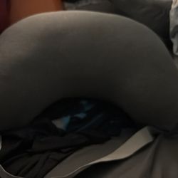 Frida adjustable breast pillow