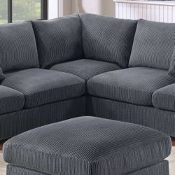 Grey Sectional With Ottoman 